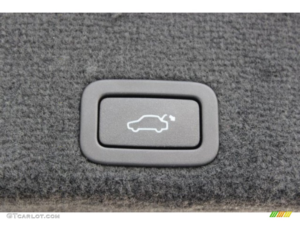 2016 XC60 T6 AWD R-Design - Osmium Grey Metallic / Off-Black photo #36