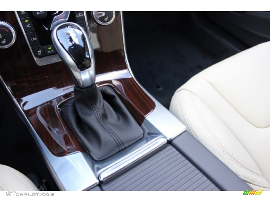 2016 Volvo S60 T6 Drive-E Transmission Photos