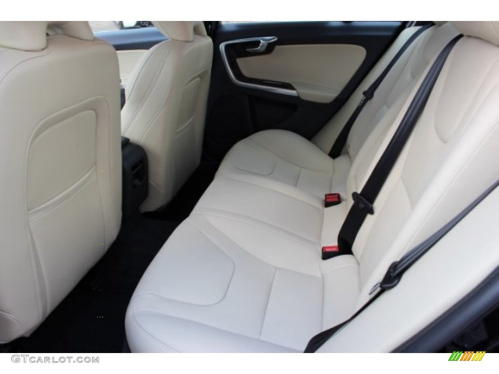2016 Volvo S60 T6 Drive-E Rear Seat Photos