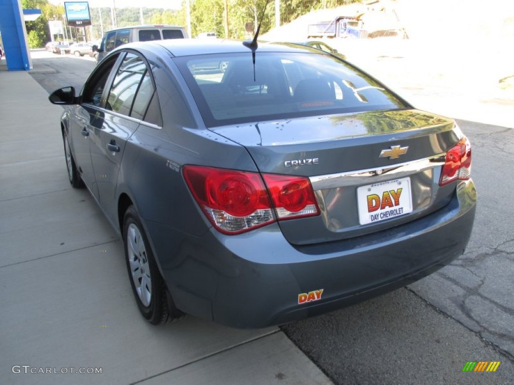 2012 Cruze LS - Blue Granite Metallic / Jet Black/Medium Titanium photo #6
