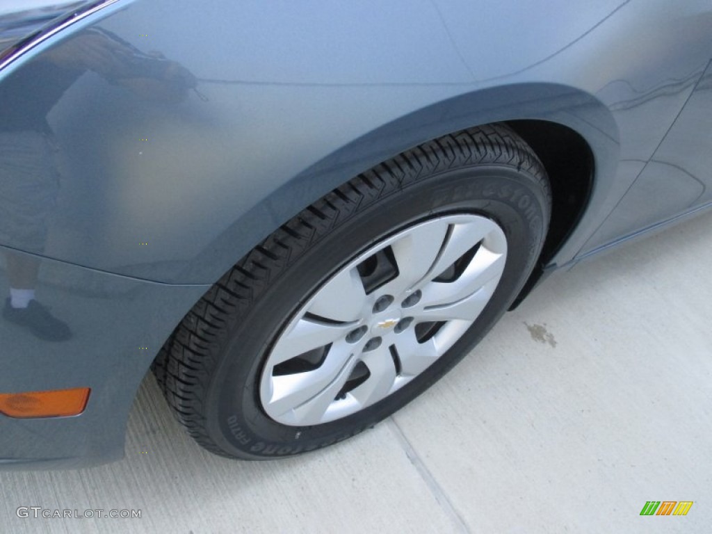 2012 Cruze LS - Blue Granite Metallic / Jet Black/Medium Titanium photo #10