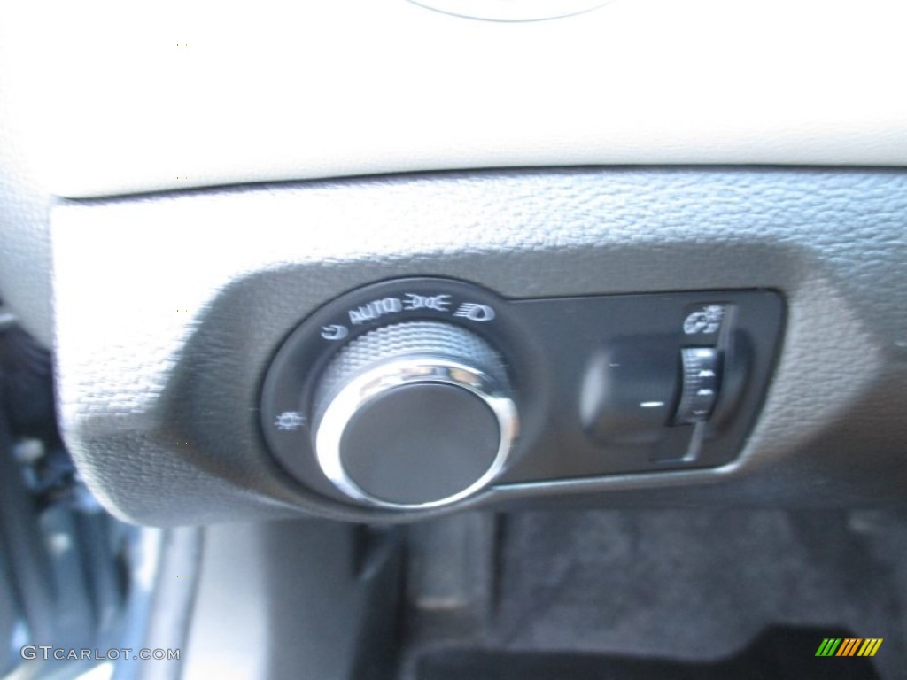 2012 Cruze LS - Blue Granite Metallic / Jet Black/Medium Titanium photo #34
