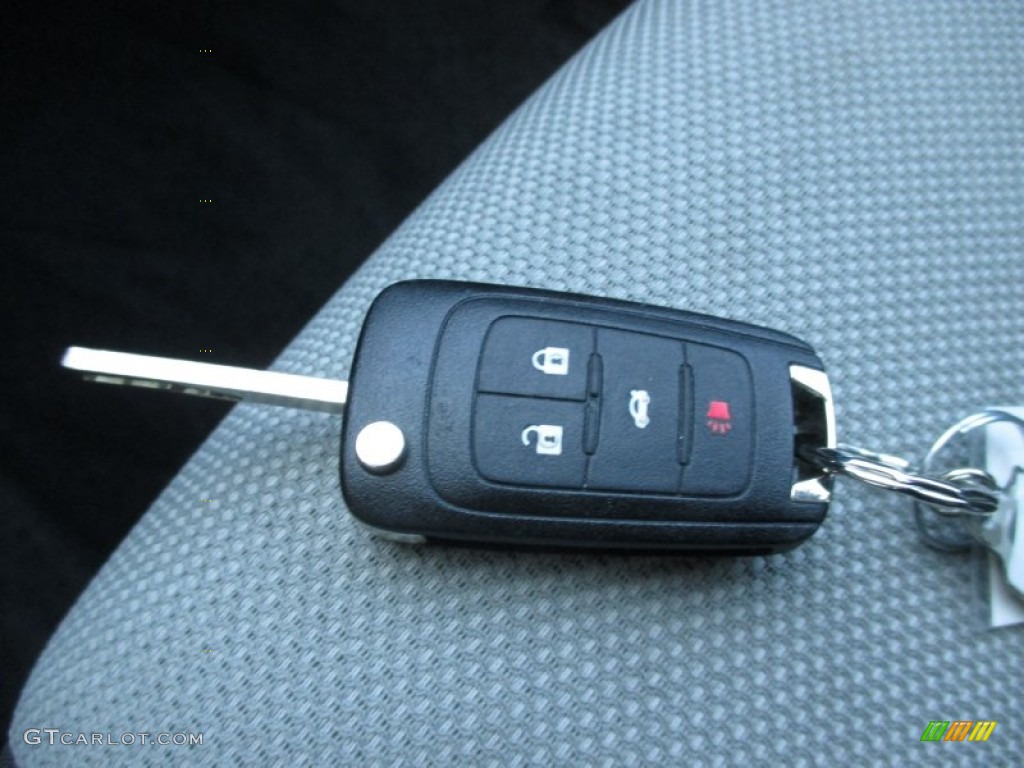 2012 Cruze LS - Blue Granite Metallic / Jet Black/Medium Titanium photo #35