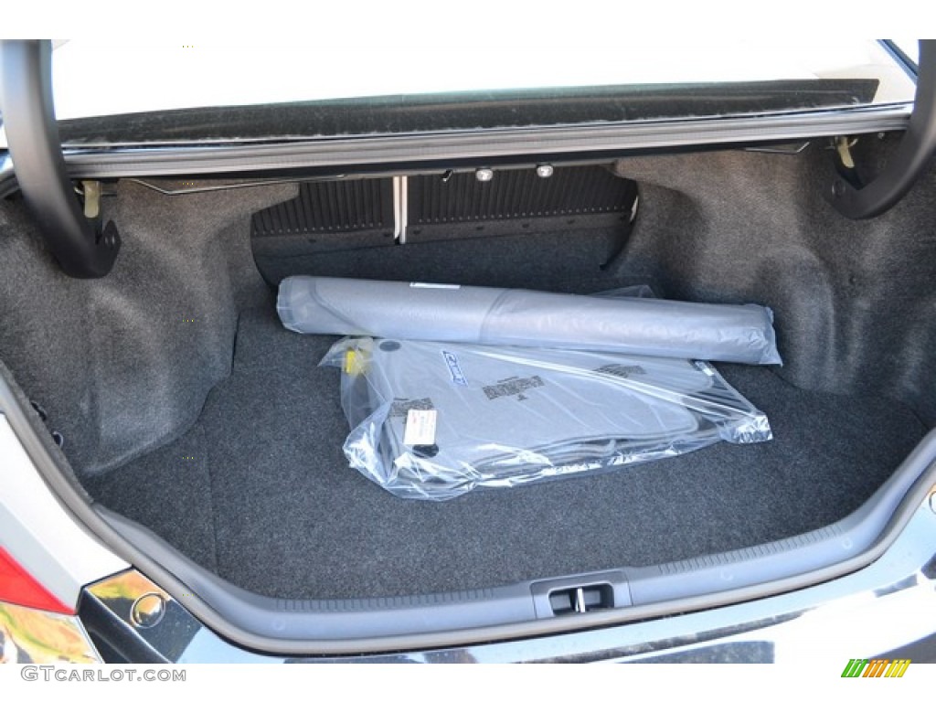 2016 Toyota Camry XLE Trunk Photo #106501123