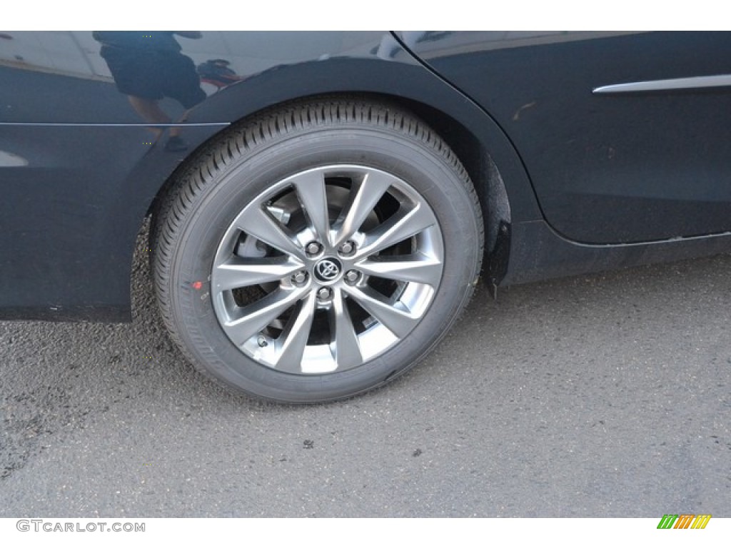 2016 Toyota Camry XLE Wheel Photo #106501190