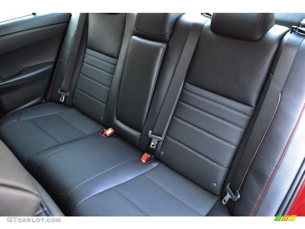 2016 Toyota Camry SE Rear Seat Photo #106501543