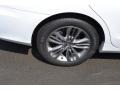 Super White - Camry SE Photo No. 9