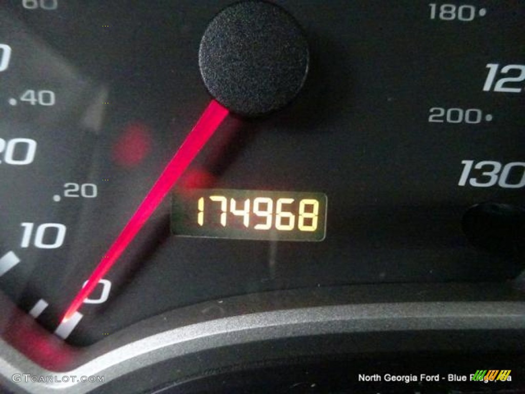 2005 Equinox LT AWD - Black / Light Cashmere photo #16