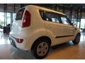 2013 Clear White Kia Soul 1.6  photo #3