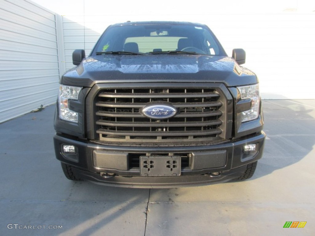 2015 F150 XLT SuperCab 4x4 - Tuxedo Black Metallic / Black photo #8