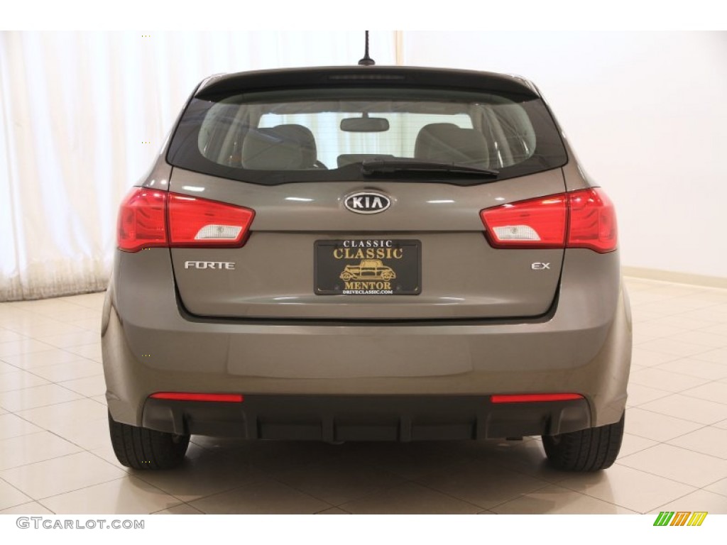 2011 Forte EX 5 Door - Metal Bronze / Stone photo #15