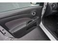 Brilliant Silver - Versa 1.6 SV Sedan Photo No. 10