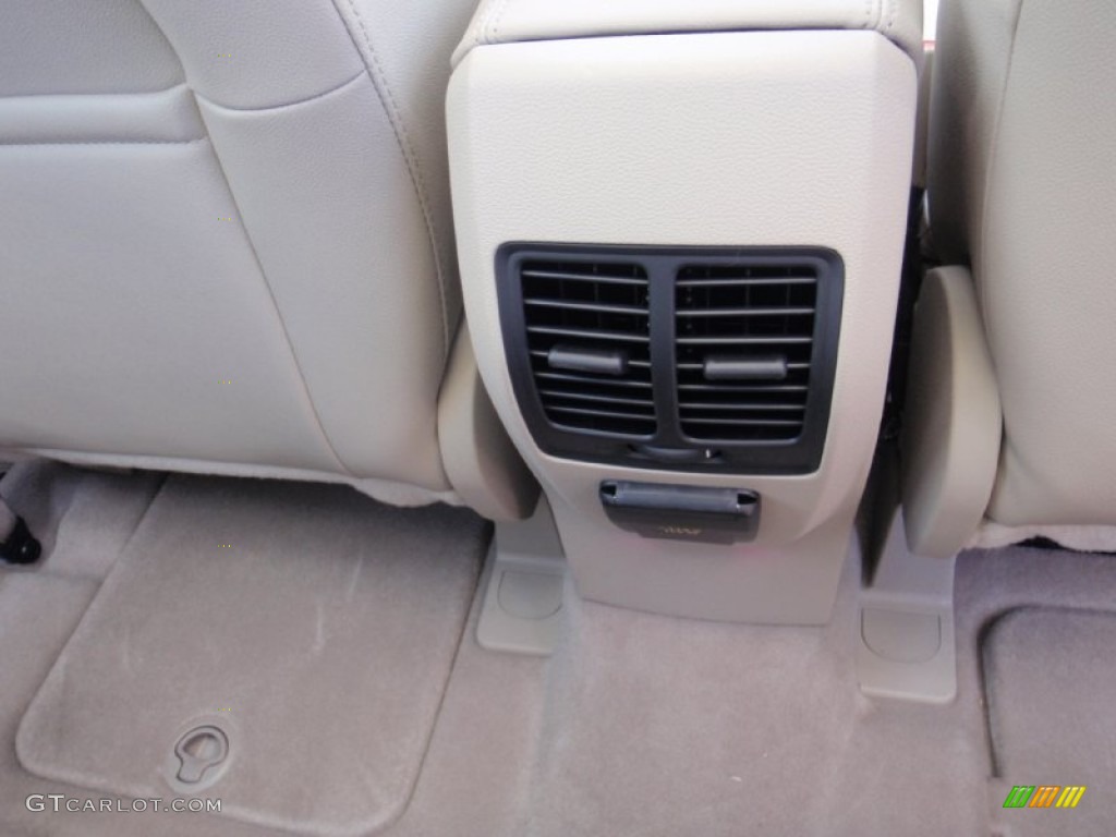 2015 C-Max Hybrid SEL - White Platinum Tricoat / Medium Light Stone photo #24