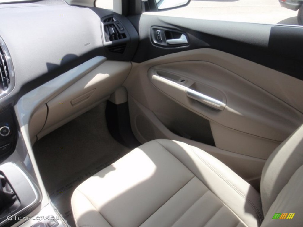 2015 C-Max Hybrid SEL - White Platinum Tricoat / Medium Light Stone photo #30