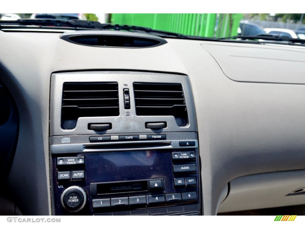2003 Nissan Maxima SE Controls Photo #106519738
