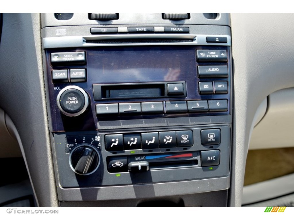 2003 Nissan Maxima SE Controls Photo #106519809