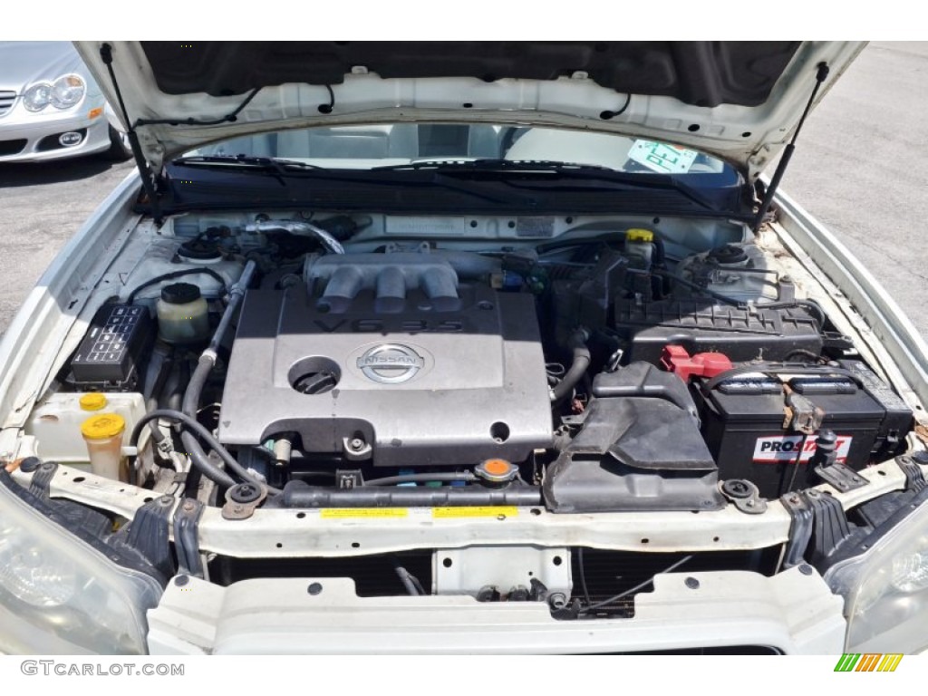 2003 Nissan Maxima SE Engine Photos