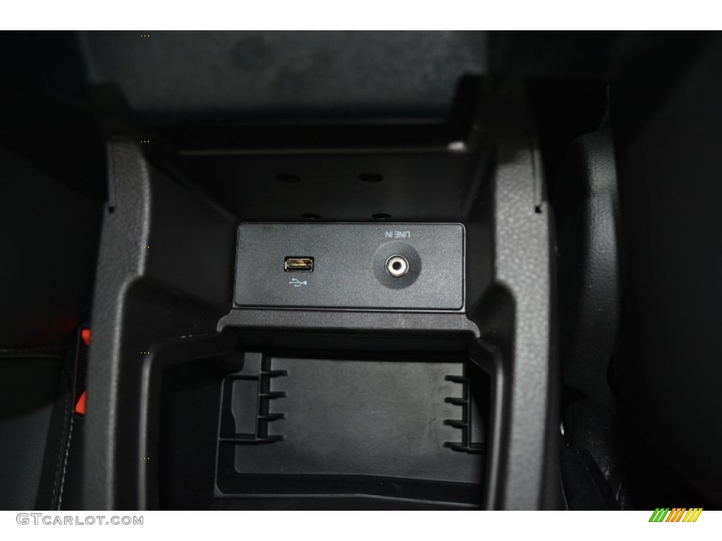 2014 Focus SE Sedan - Ruby Red / Charcoal Black photo #20