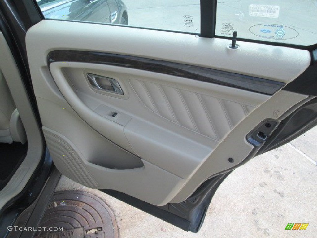 2015 Taurus Limited - Ingot Silver Metallic / Dune photo #5