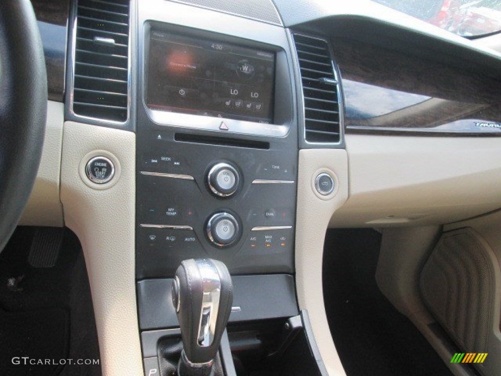 2015 Taurus Limited - Ingot Silver Metallic / Dune photo #16