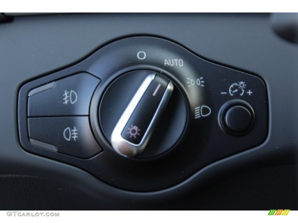 2016 Audi A4 2.0T Premium Controls Photos