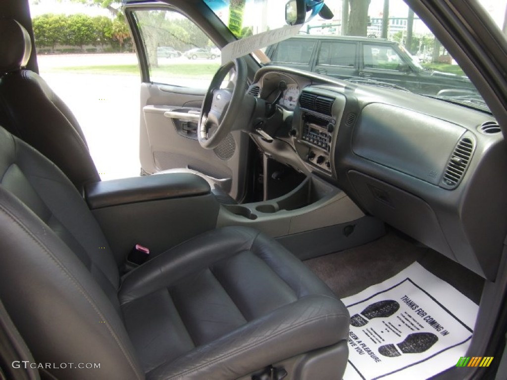 2002 Explorer Sport - Black Clearcoat / Graphite photo #12