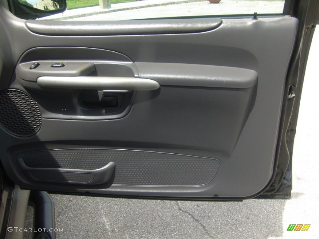 2002 Explorer Sport - Black Clearcoat / Graphite photo #13