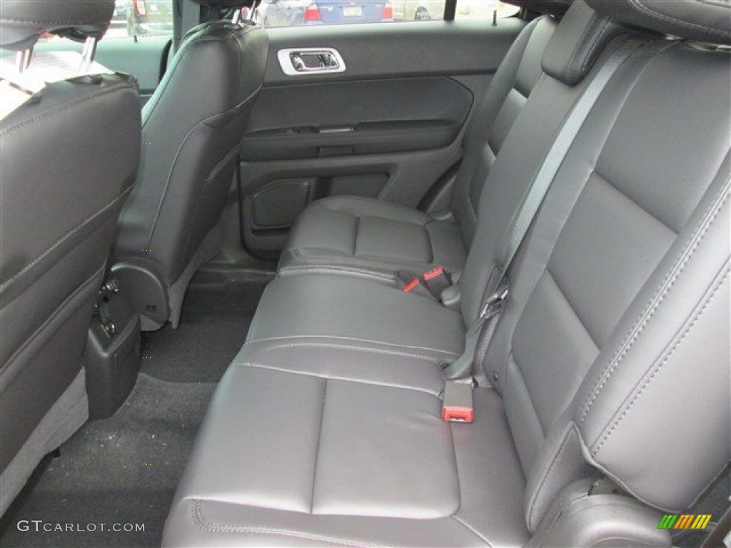 2015 Explorer XLT - Magnetic / Charcoal Black photo #17