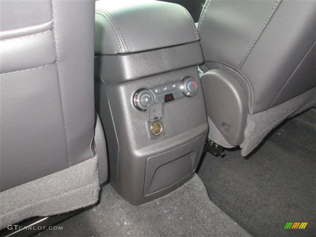 2015 Explorer XLT - Magnetic / Charcoal Black photo #19