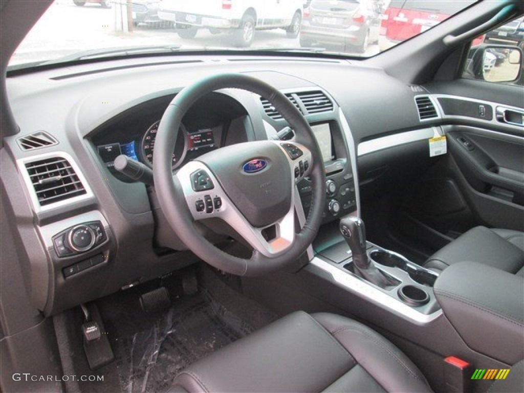 2015 Explorer XLT - Magnetic / Charcoal Black photo #24