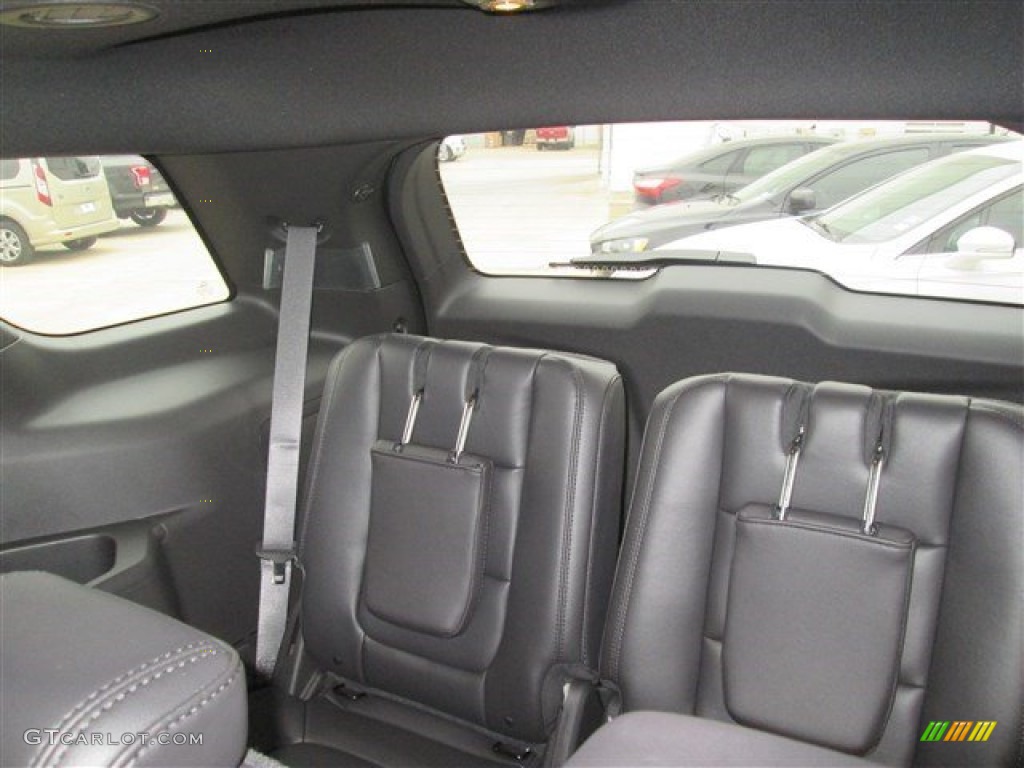 2015 Explorer XLT - Magnetic / Charcoal Black photo #39