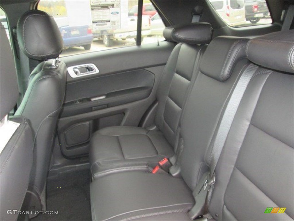 2015 Explorer XLT - Magnetic / Charcoal Black photo #40