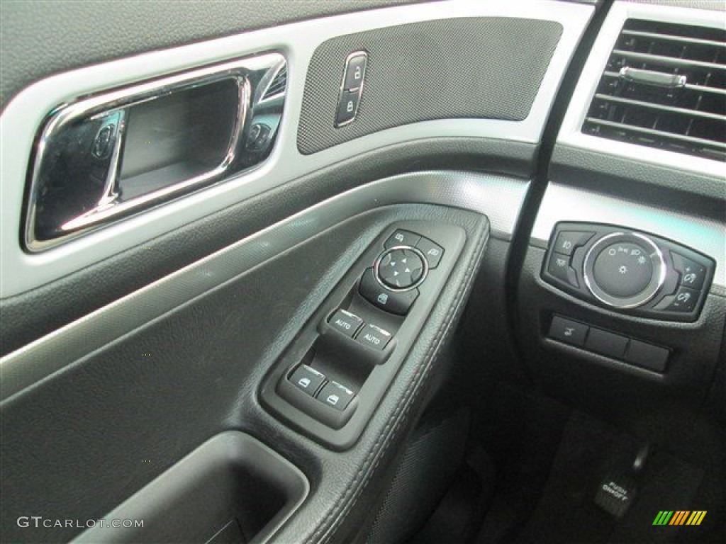 2015 Explorer XLT - Magnetic / Charcoal Black photo #50