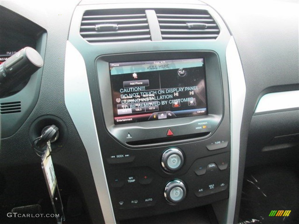 2015 Explorer XLT - Magnetic / Charcoal Black photo #54