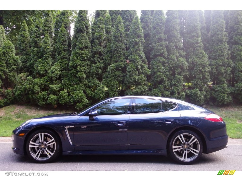 2011 Panamera 4 - Dark Blue Metallic / Black photo #3