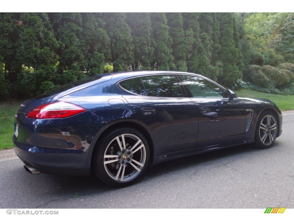 2011 Panamera 4 - Dark Blue Metallic / Black photo #8