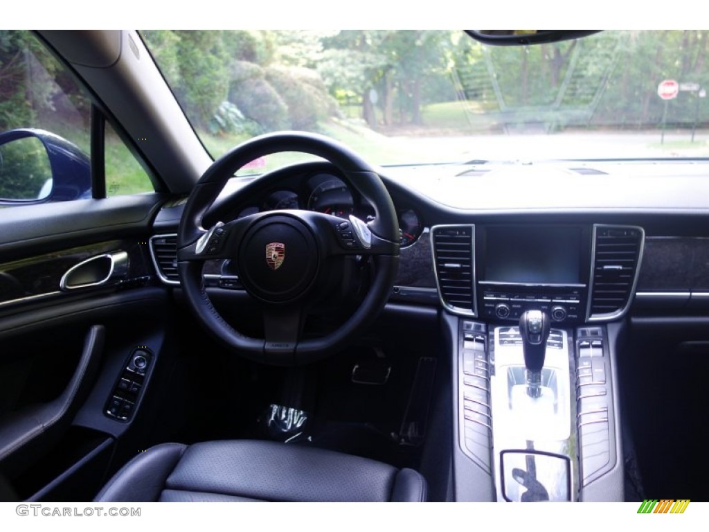 2011 Panamera 4 - Dark Blue Metallic / Black photo #16