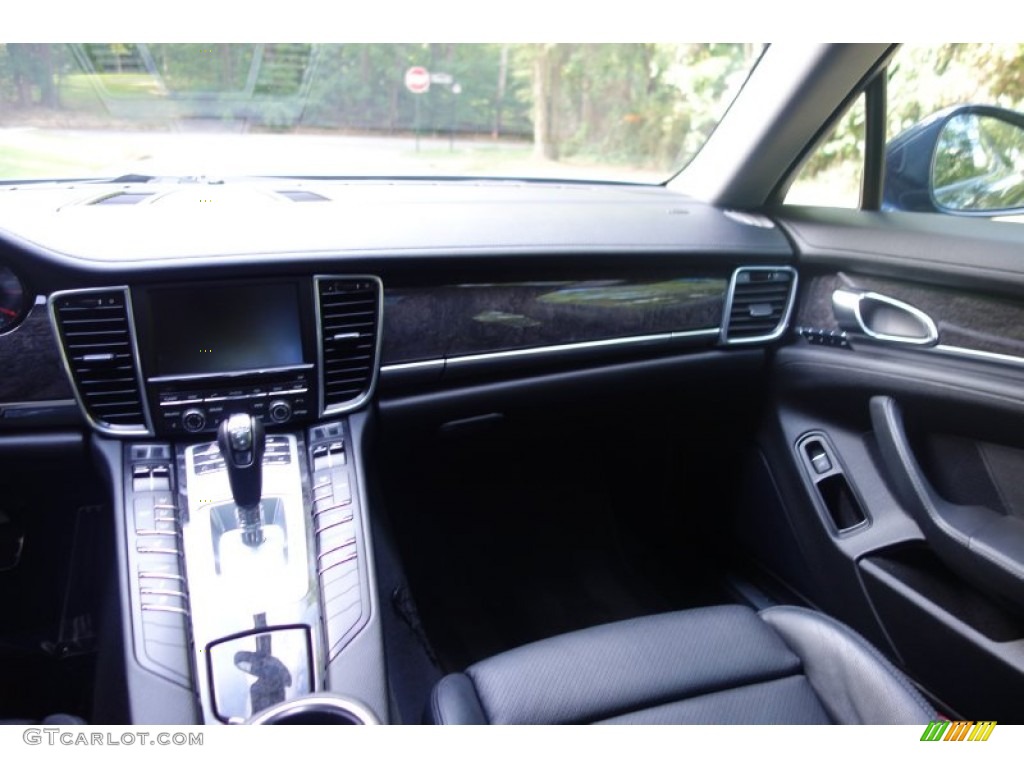 2011 Panamera 4 - Dark Blue Metallic / Black photo #17