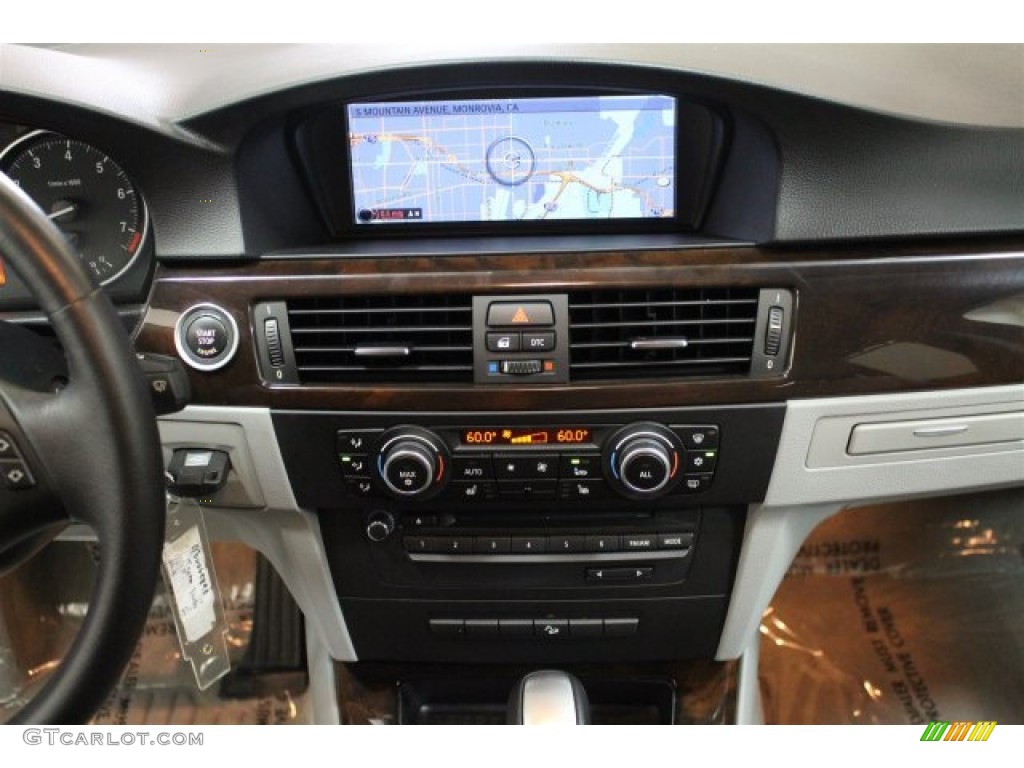 2011 3 Series 328i xDrive Sports Wagon - Space Gray Metallic / Gray Dakota Leather photo #24