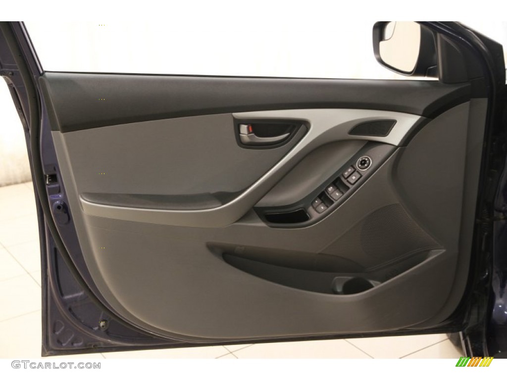 2014 Hyundai Elantra SE Sedan Gray Door Panel Photo #106539556