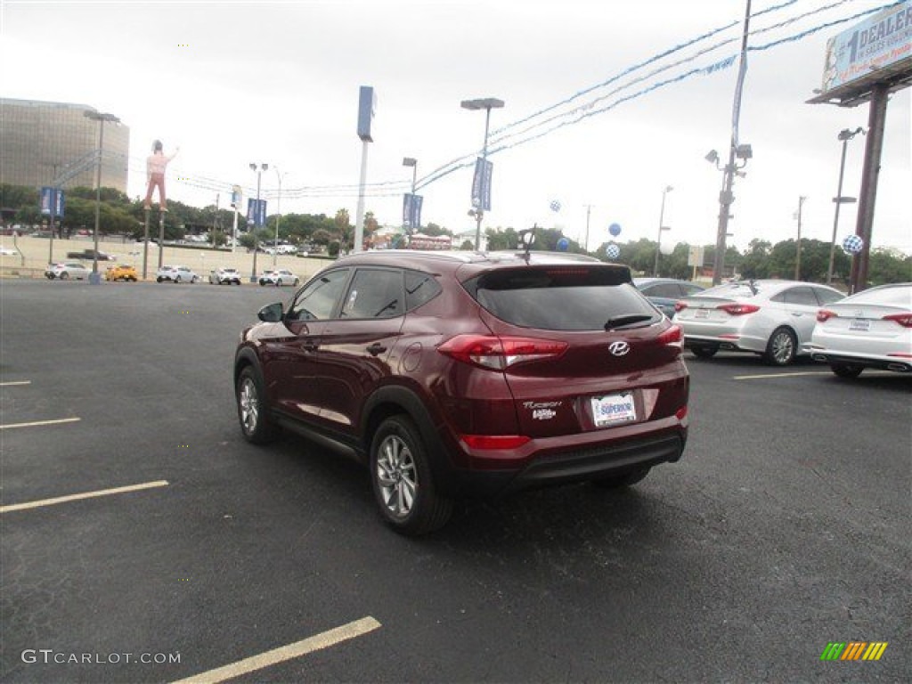 2016 Tucson SE - Ruby Wine / Beige photo #5