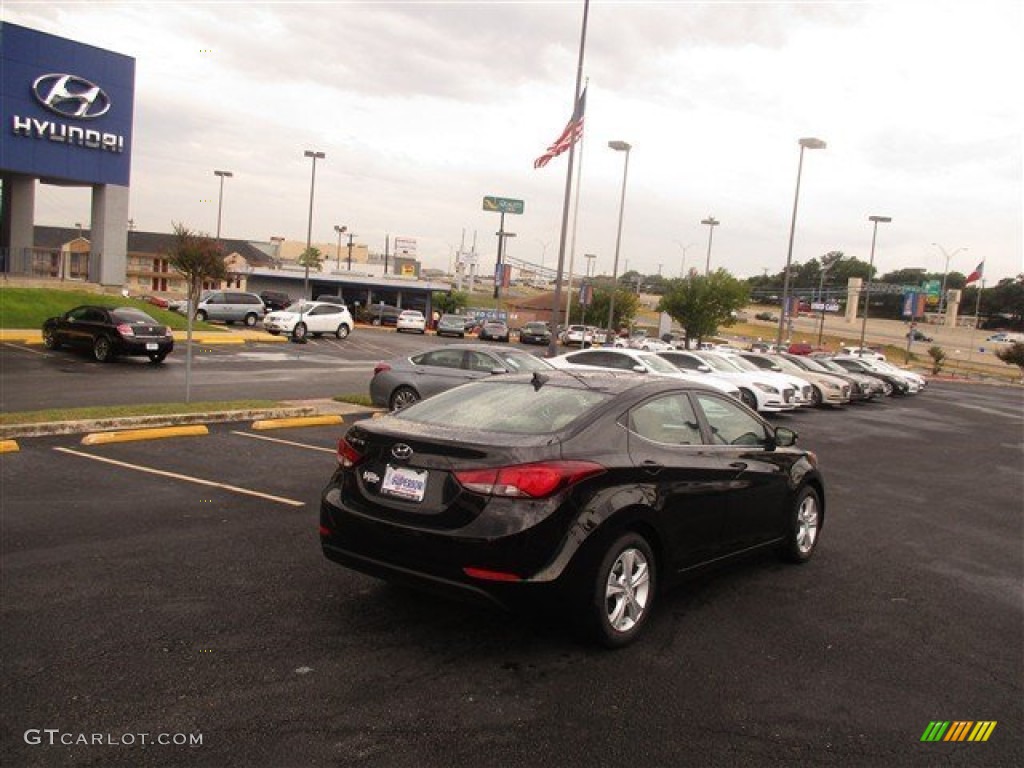 2016 Elantra Value Edition - Phantom Black / Beige photo #7