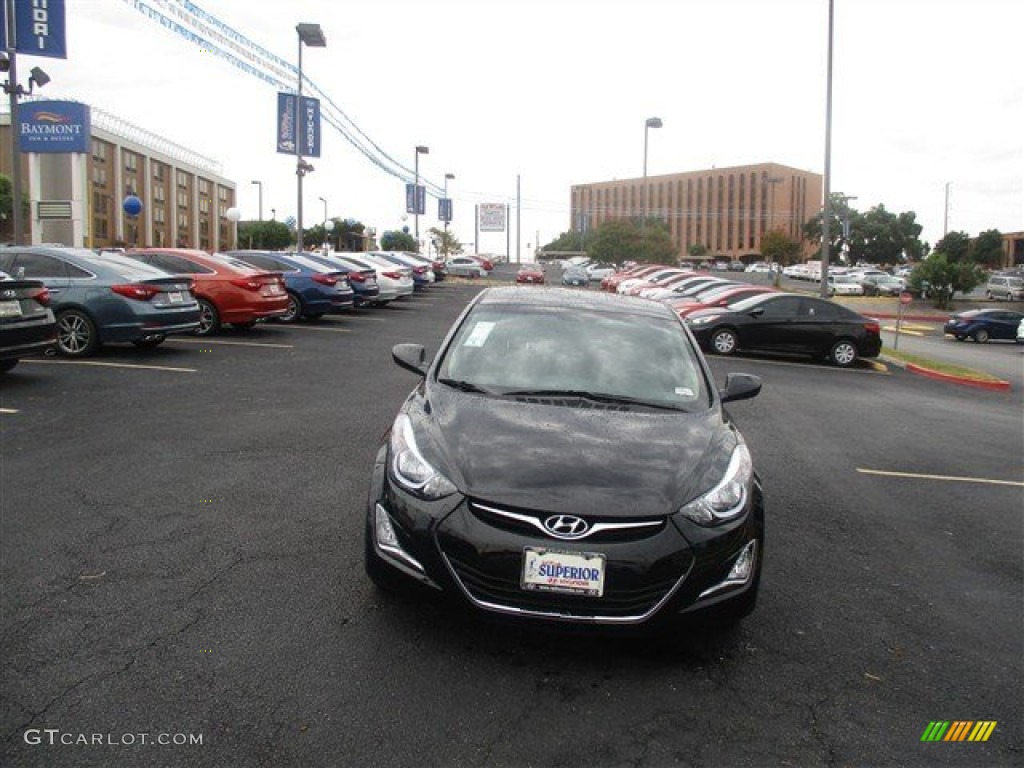 2016 Elantra SE - Phantom Black / Beige photo #2