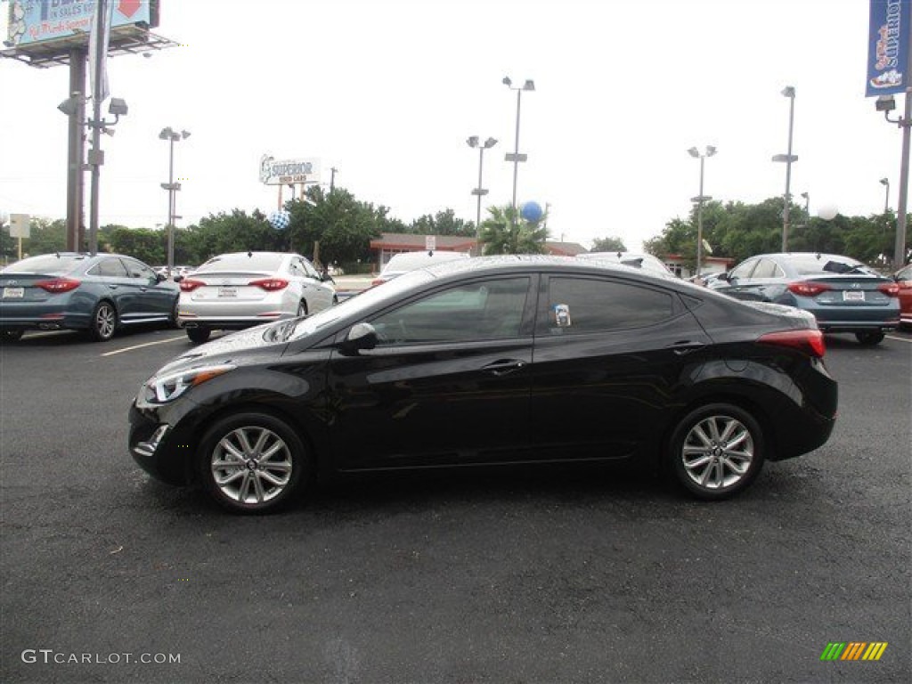 2016 Elantra SE - Phantom Black / Beige photo #4