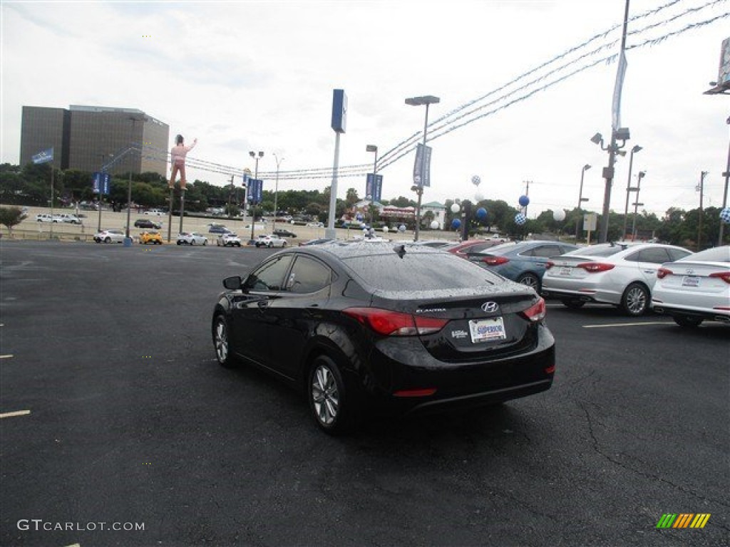 2016 Elantra SE - Phantom Black / Beige photo #5