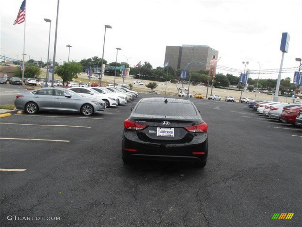 2016 Elantra SE - Phantom Black / Beige photo #6