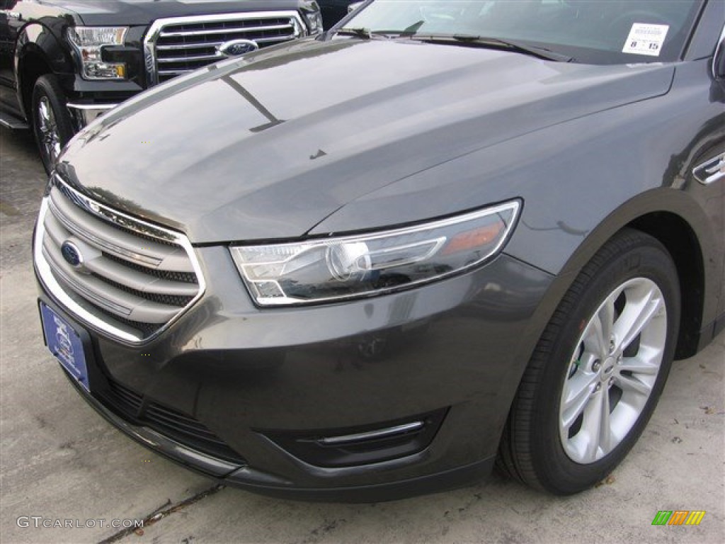 2015 Taurus SEL - Magnetic Metallic / Charcoal Black photo #5