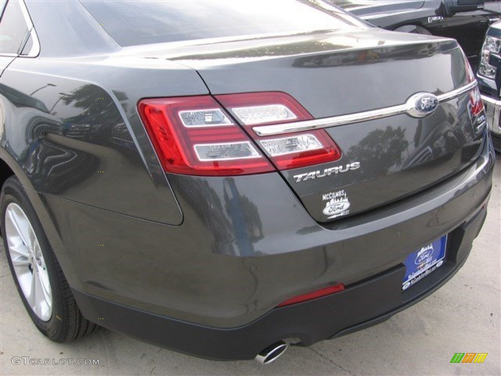 2015 Taurus SEL - Magnetic Metallic / Charcoal Black photo #7