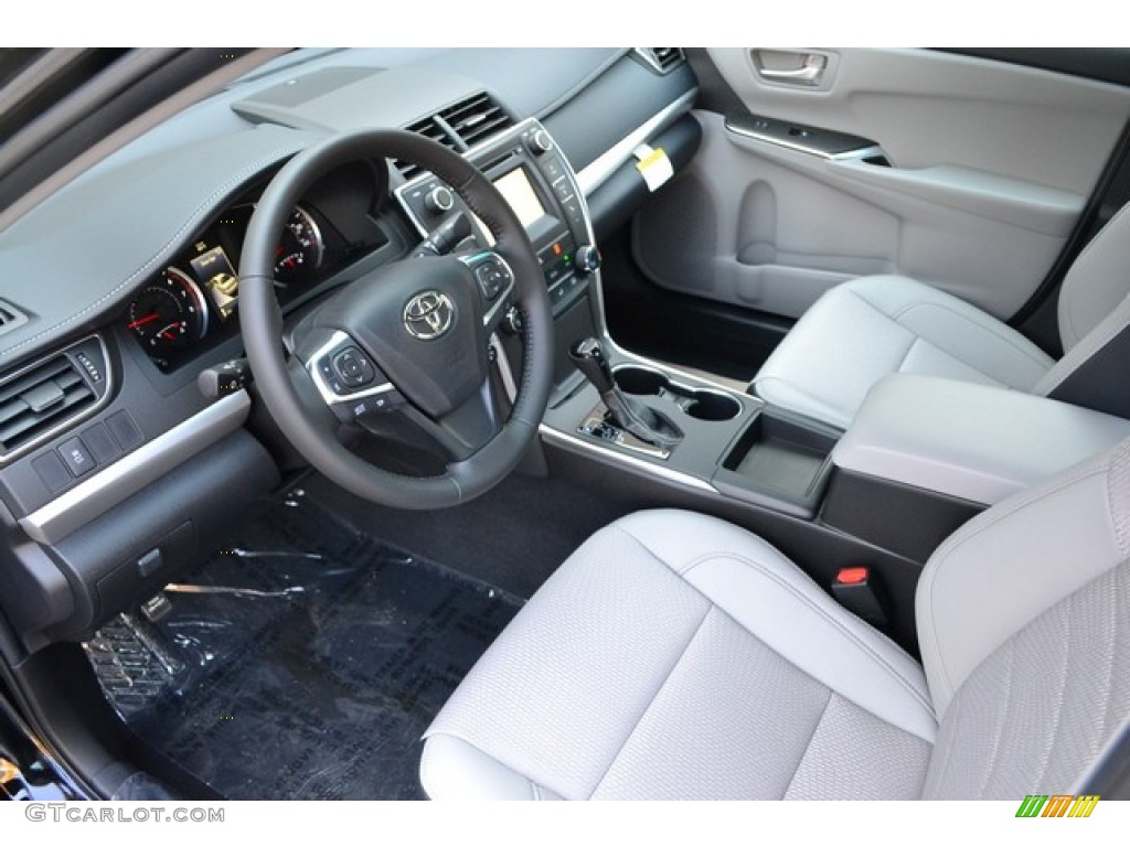 Ash Interior 2016 Toyota Camry SE Photo #106552272