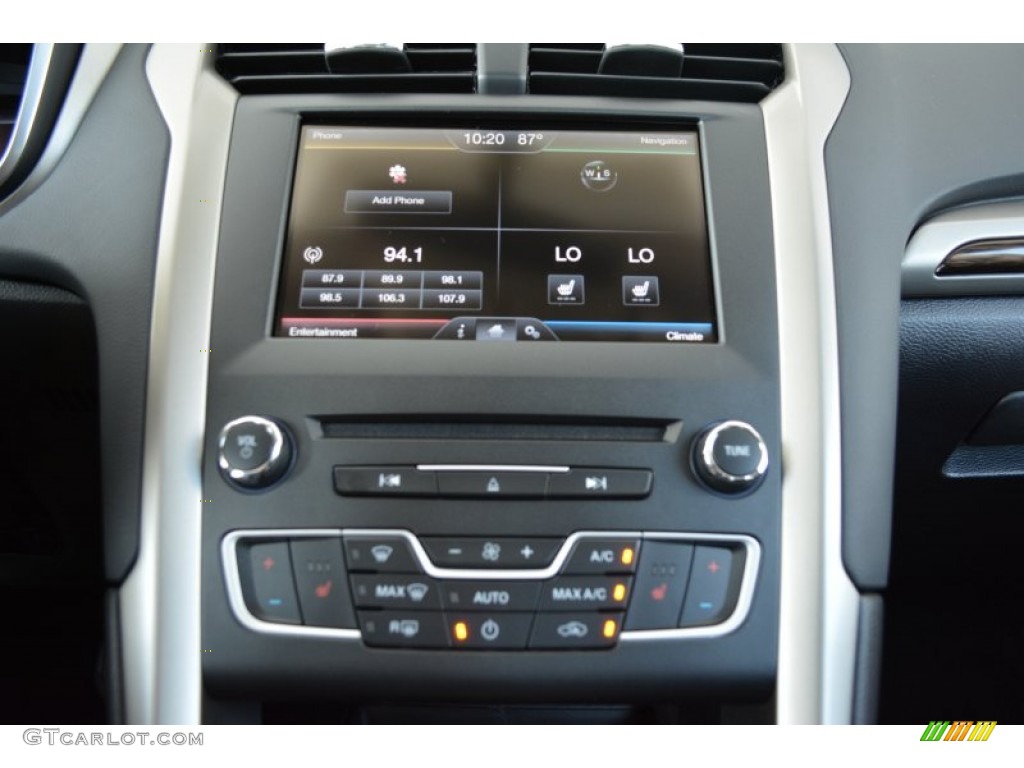 2016 Fusion SE - Magnetic Metallic / Charcoal Black photo #12